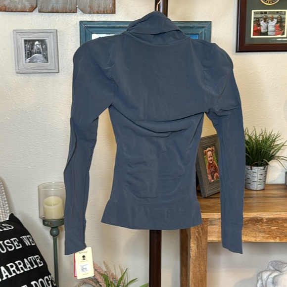 Spanx | On Top & In Control Long Sleeve Turtleneck in Graphite Gray Size XL - Picture 4 of 11